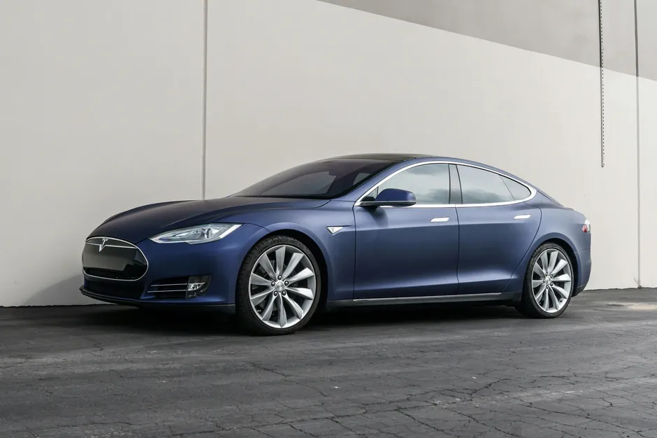 Tesla Model S windshield repair & replacement in Atlanta, GA