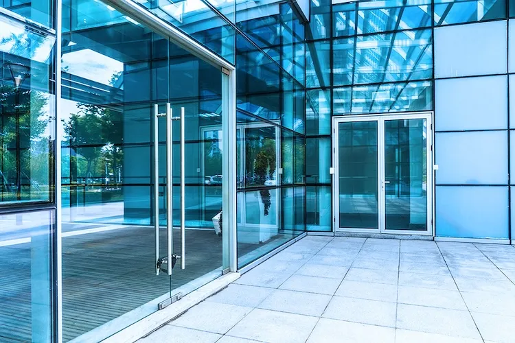 Atlanta Glass Repair & Replacement – Auto, Commercial, Residential | 68+ Years Experience